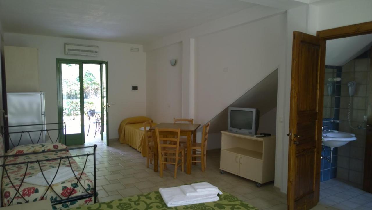 Family Village Otranto Alimini Ngoại thất bức ảnh