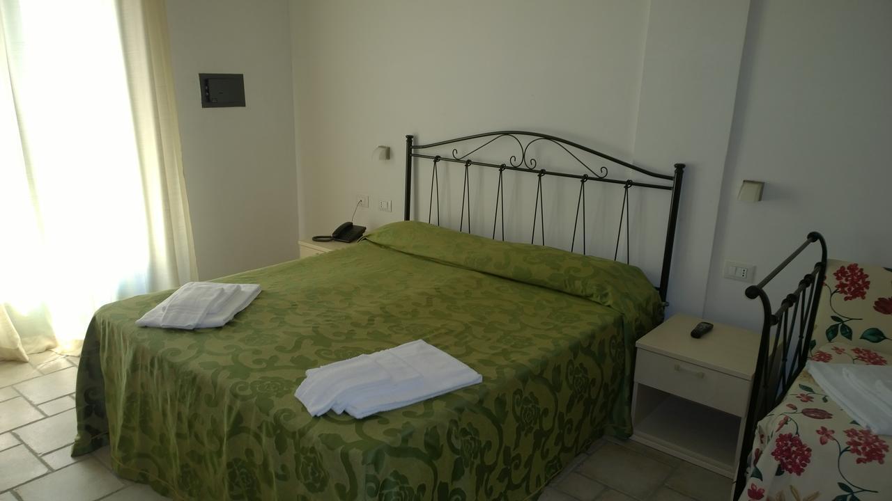 Family Village Otranto Alimini Ngoại thất bức ảnh