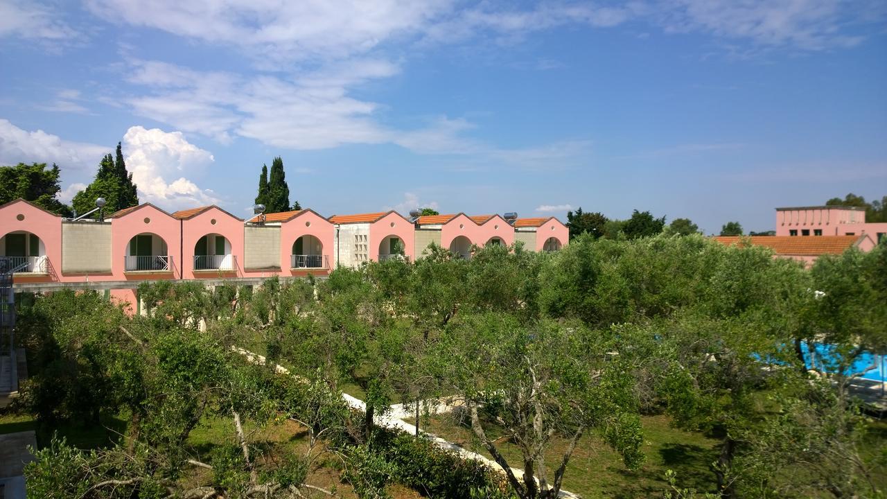Family Village Otranto Alimini Ngoại thất bức ảnh